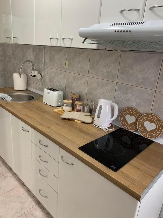Mar Lux Appartement Kumanovo Buitenkant foto