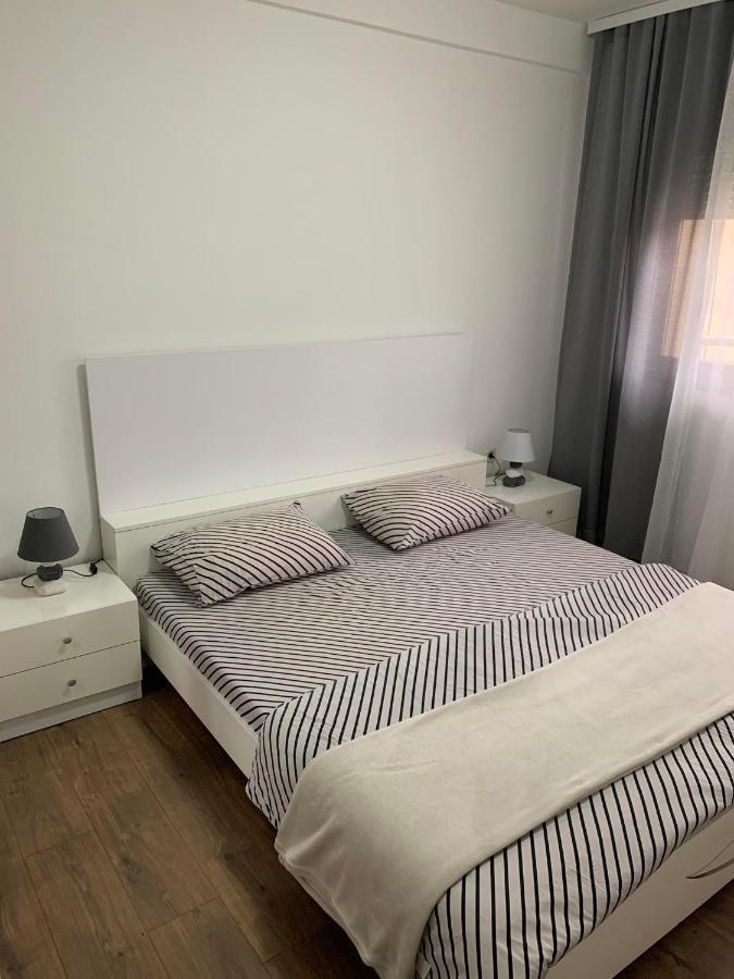 Mar Lux Appartement Kumanovo Buitenkant foto
