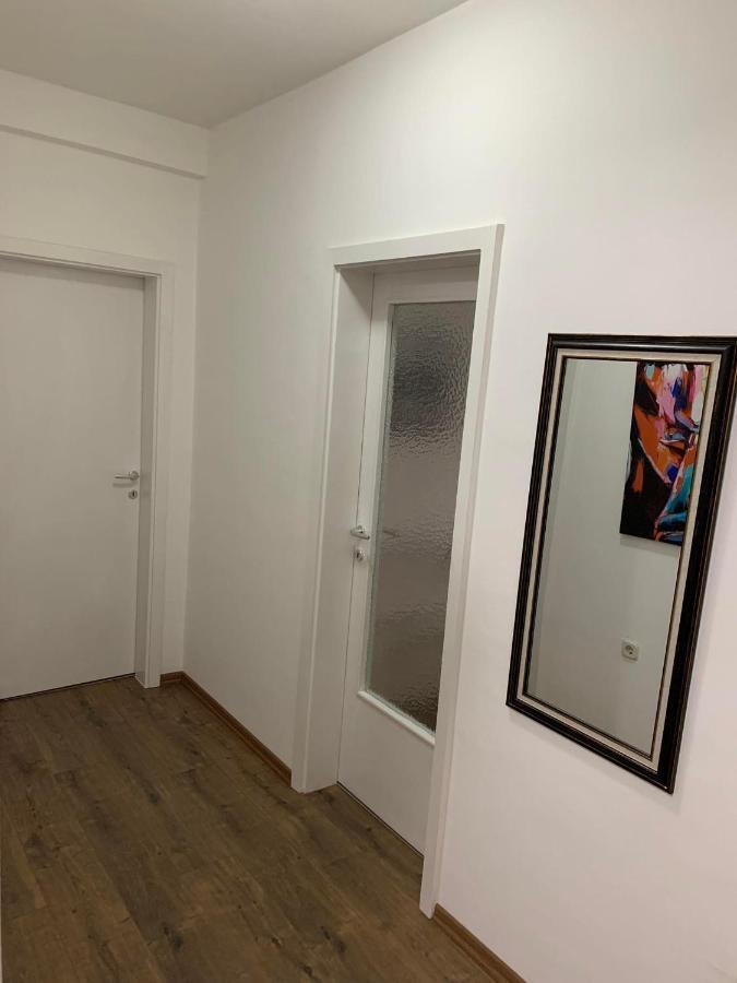 Mar Lux Appartement Kumanovo Buitenkant foto